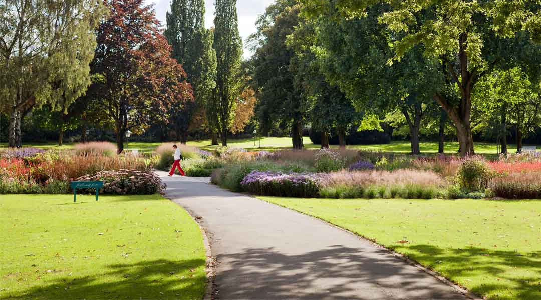 Freizeit im Piet Oudolf Garten im Gräflichen Park